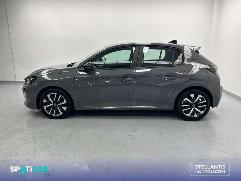 Usado Peugeot 208 Active 102 CV (75 kW) 2024 Gris Utilitario