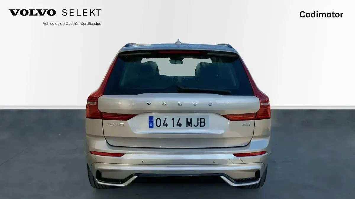 Usado Volvo XC60 Plus 197 CV (144 kW) 2023 Beige SUV