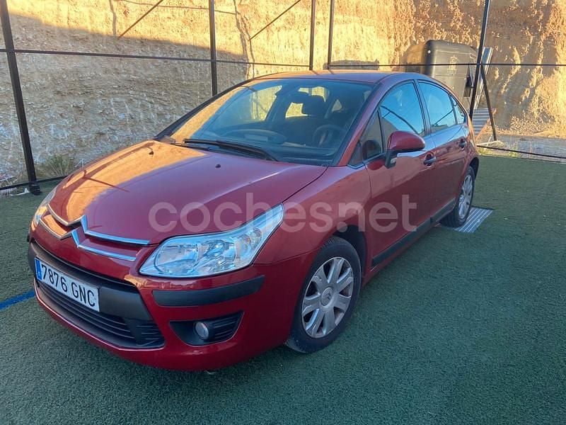 Usado Citroën C4 Exclusive 112 CV (82 kW) 2010 Rojo Berlina