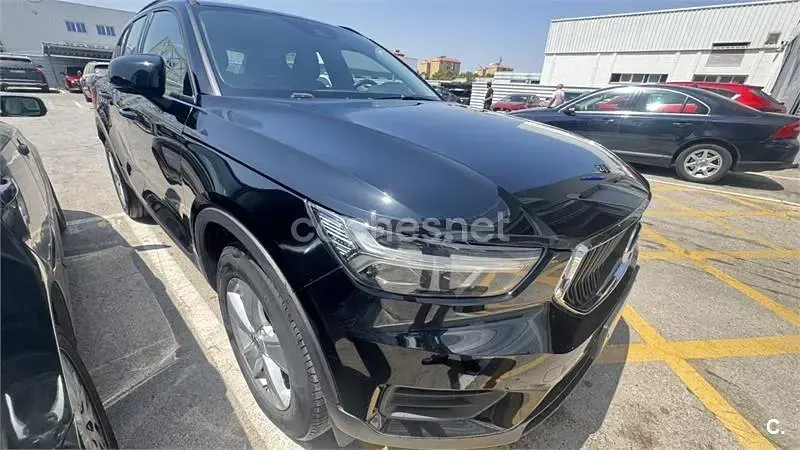 Usado Volvo XC40 Core 129 CV (94 kW) 2021 Negro SUV