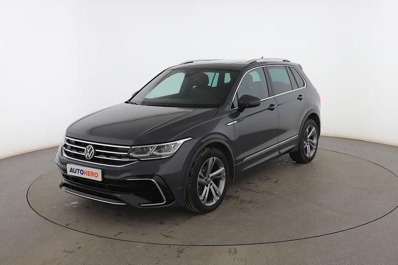 Usado VW Tiguan R-line 150 CV (110 kW) 2022 Gris SUV