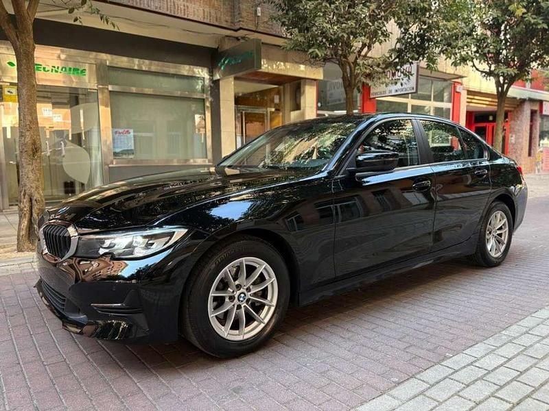 Negro Usado 2022 BMW 318 Berlina | 29.900 € (Precio justo) - Imagen 1/4