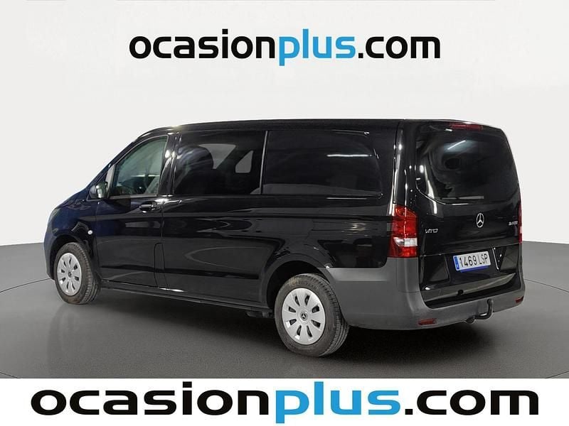 Usado Mercedes Vito 136 CV (100 kW) 2021 Negro Van