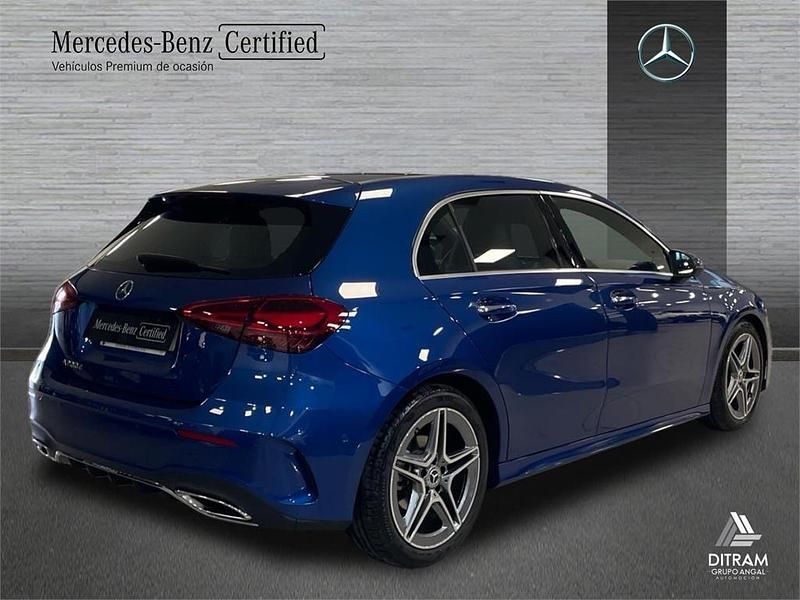 Usado Mercedes A200 AMG line 150 CV (110 kW) 2024 Azul Berlina