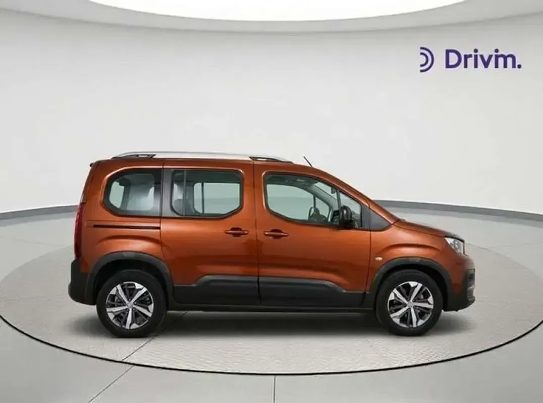 Usado Peugeot Rifter Allure 131 CV (96 kW) 2021 Blanco Monovolumen