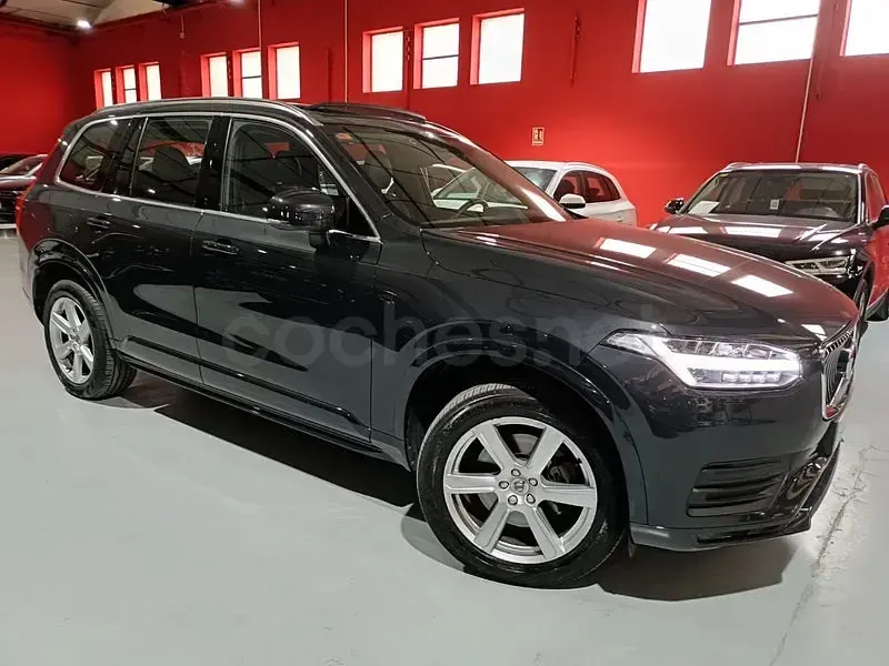 Usado Volvo XC90 Momentum 250 CV (183 kW) 2021 Gris / plata SUV