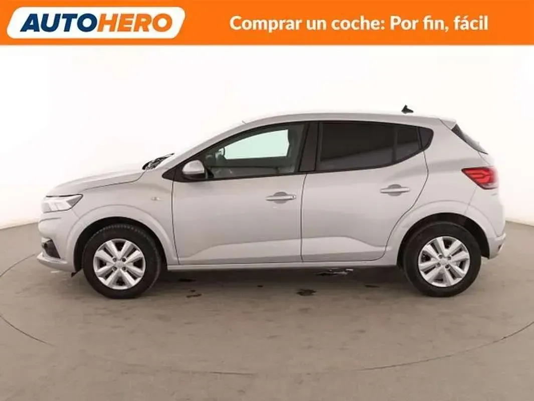 Usado Dacia Sandero Expression 91 CV (66 kW) 2023 Gris Utilitario