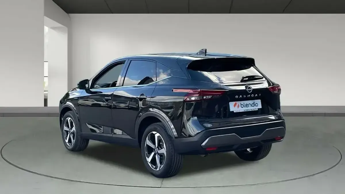 Usado Nissan Qashqai N-Connecta 140 CV (102 kW) 2024 Negro SUV