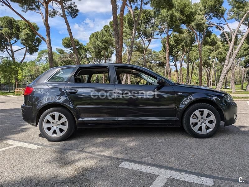 Usado Audi A3 170 HP (125 kW) 2007 Castanho Citadino