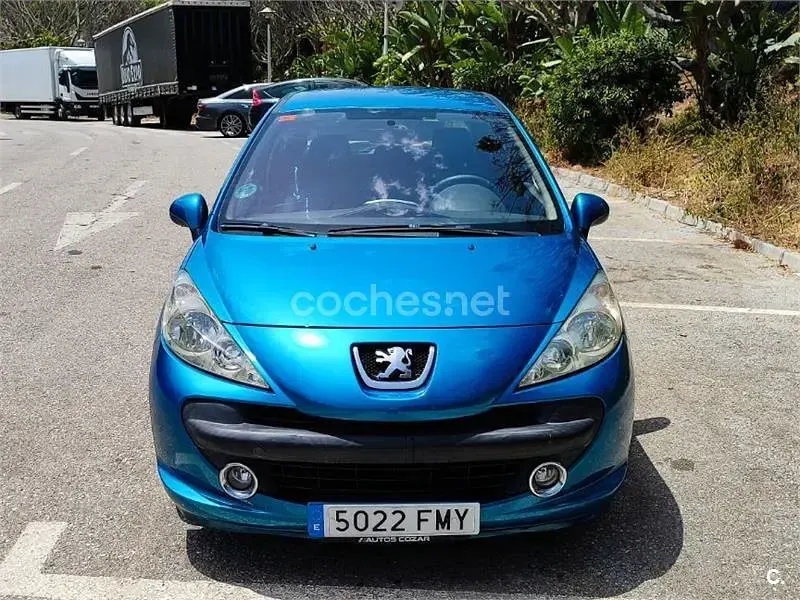 Usado Peugeot 207 110 CV (80 kW) 2007 Azul Berlina