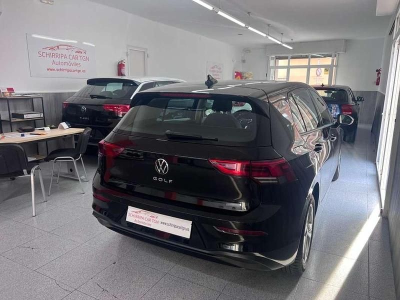 Usado VW Golf VIII 110 CV (80 kW) 2022 Negro Utilitario