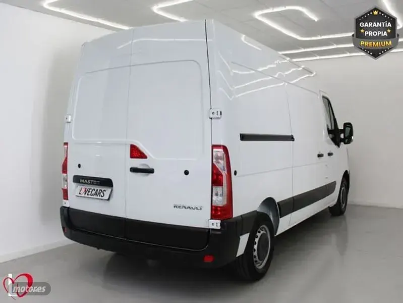 Usado Renault Master 135 CV (99 kW) 2021 Blanco Monovolumen