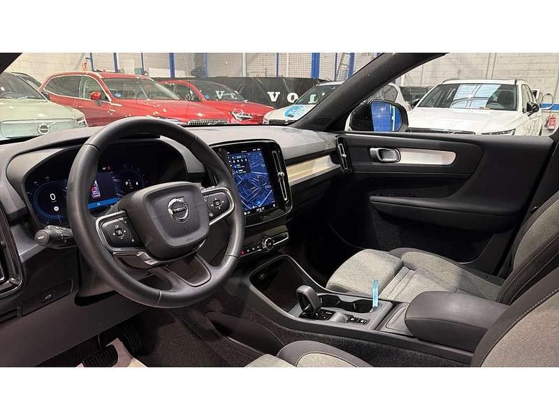 Usado Volvo XC40 Core 129 CV (94 kW) 2024 Negro SUV
