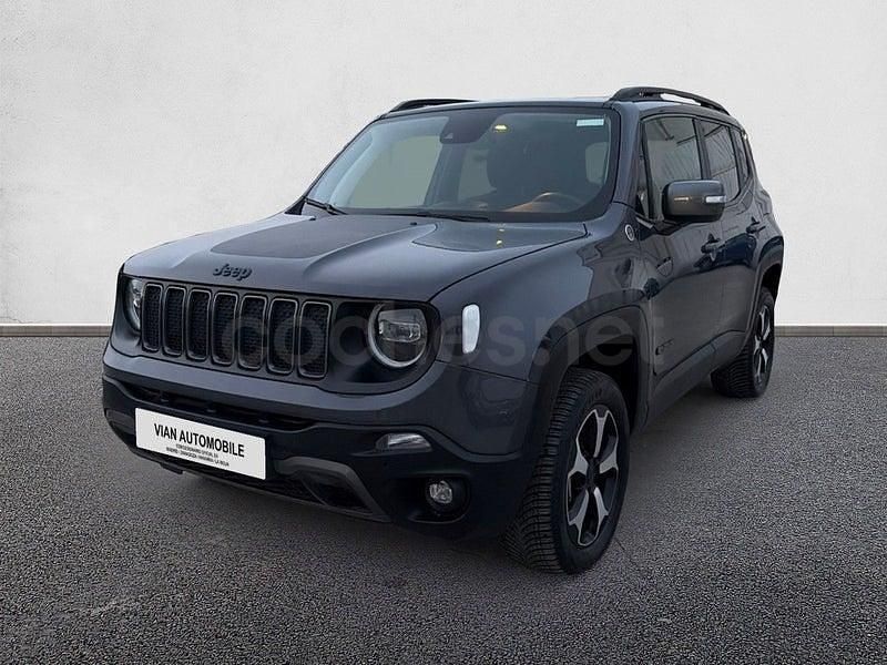 Usado Jeep Renegade Trailhawk 240 CV (176 kW) 2022 Gris / plata SUV