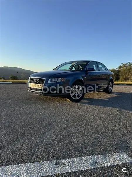 Usado Audi A4 115 CV (84 kW) 2006 Azul Berlina