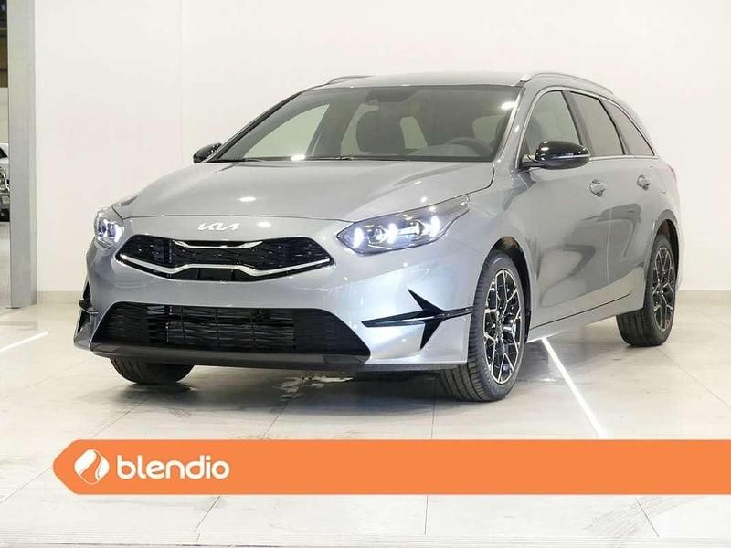 Gris Usado 2024 Kia Ceed Style Utilitario | 23.280 € (Buen precio) - Imagen 1/4