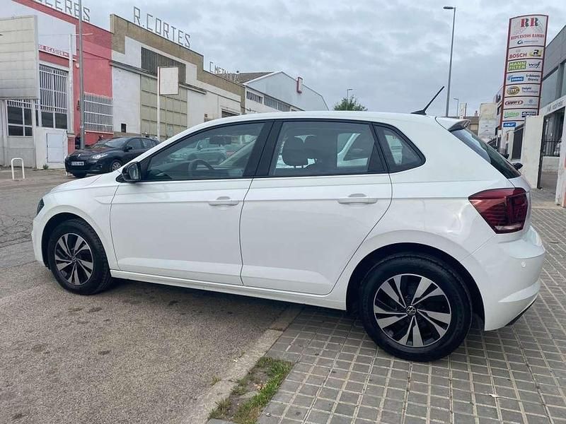 Usado VW Polo Life 95 CV (69 kW) 2021 Blanco Utilitario