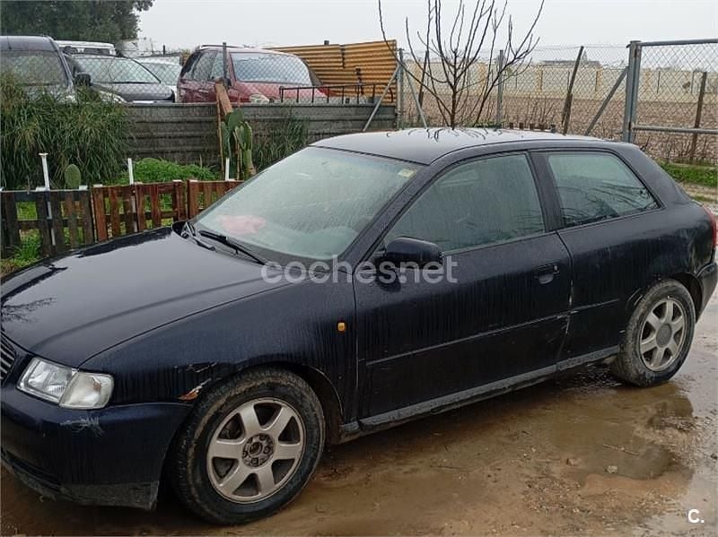 Usado Audi A3 Ambition 150 CV (110 kW) 1998 Azul Berlina