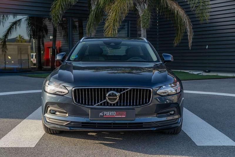 Usado Volvo V90 Momentum 197 CV (144 kW) 2021 Azul Familiar