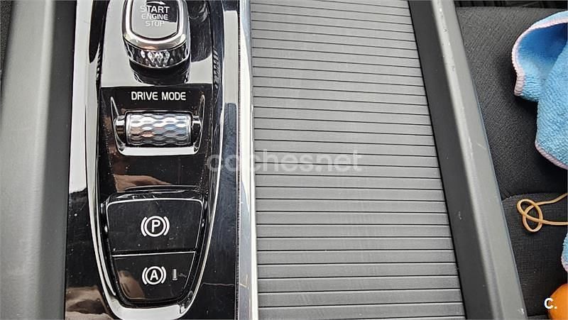 Usado Volvo V60 CC 190 CV (139 kW) 2019 Azul Familiar