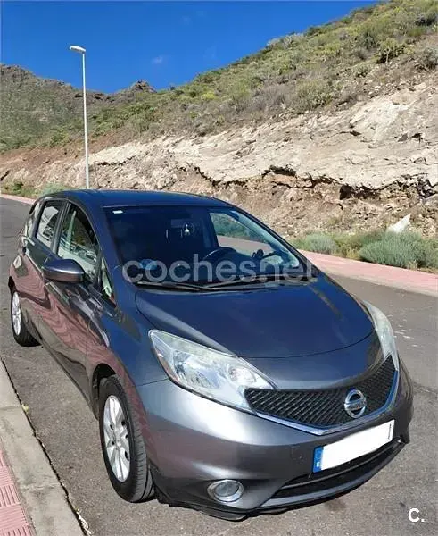 Usado Nissan Note Acenta 80 CV (58 kW) 2016 Gris / plata Utilitario