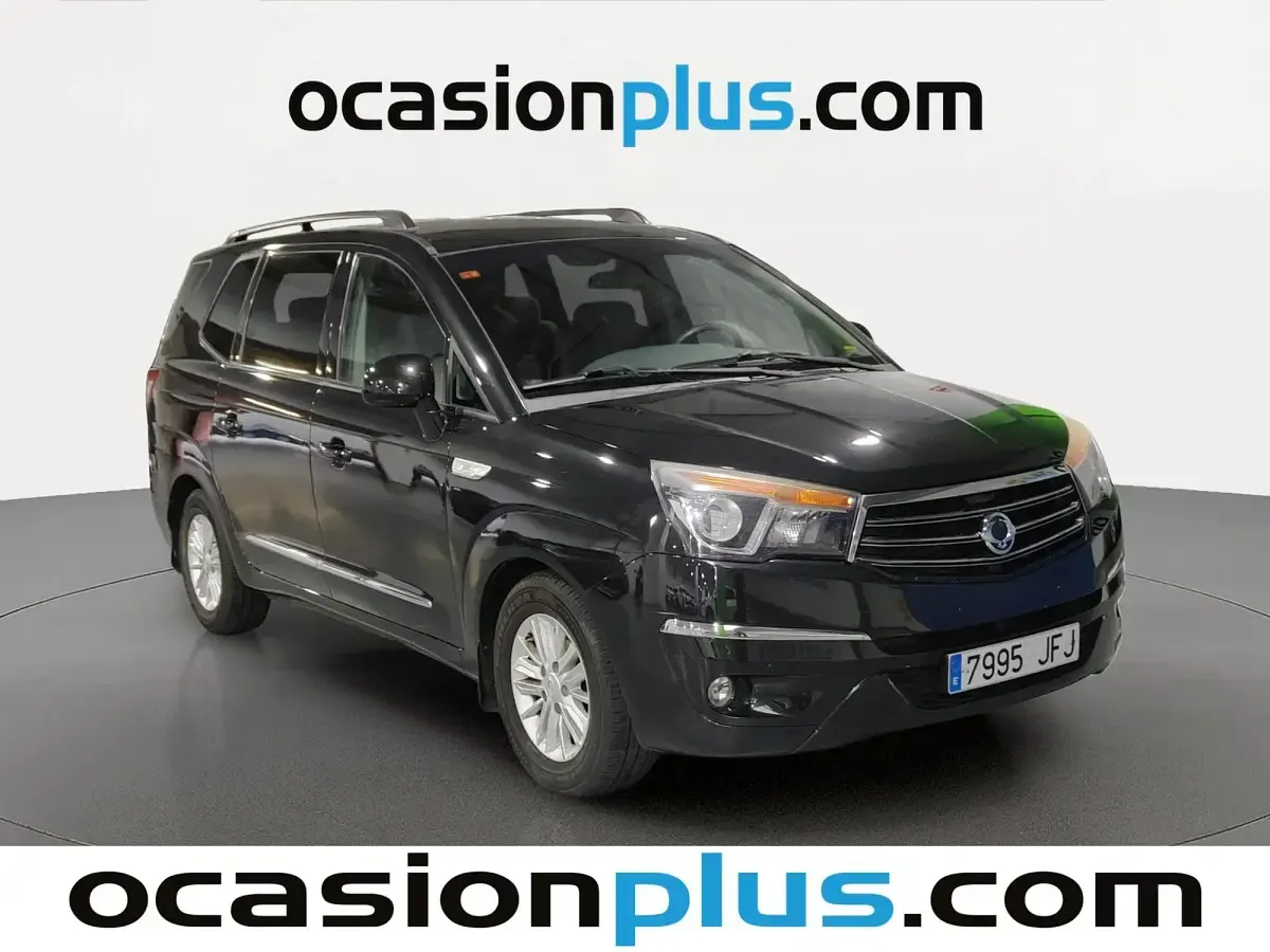 Usado SsangYong Rodius 155 CV (114 kW) 2015 Negro Monovolumen