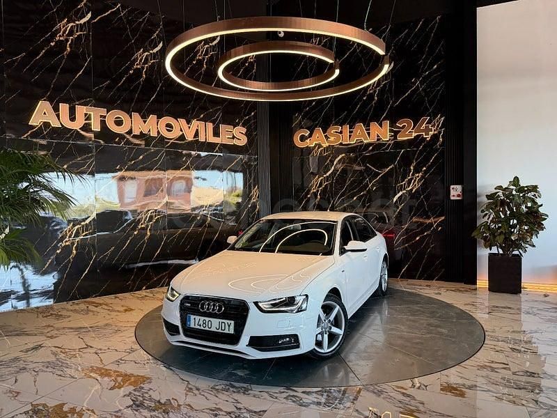 Begagnad Audi A4 S-Line 150 HK (110 kW) 2015 Vit Sedan