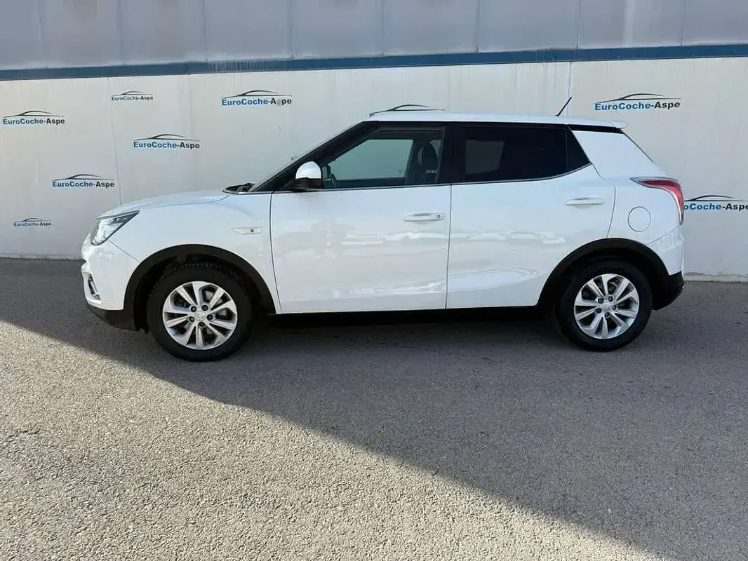 Usado SsangYong Tivoli 128 CV (94 kW) 2019 Blanco SUV