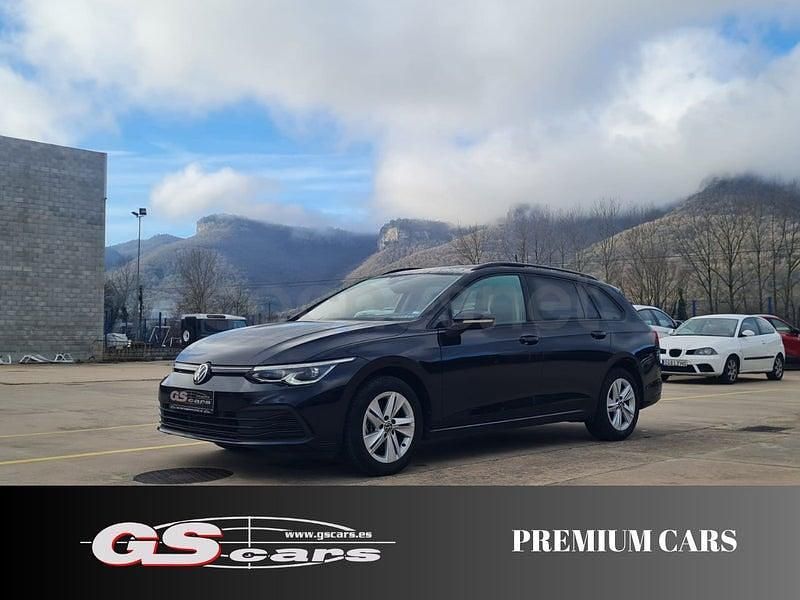 Usado VW Golf VIII Life 115 CV (84 kW) 2022 Negro Familiar