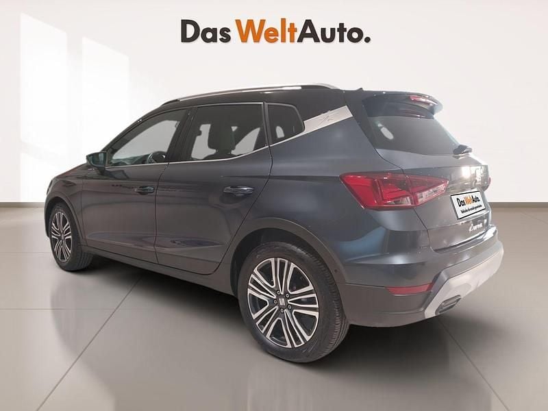 Usado Seat Arona Xperience 115 CV (84 kW) 2025 Gris SUV