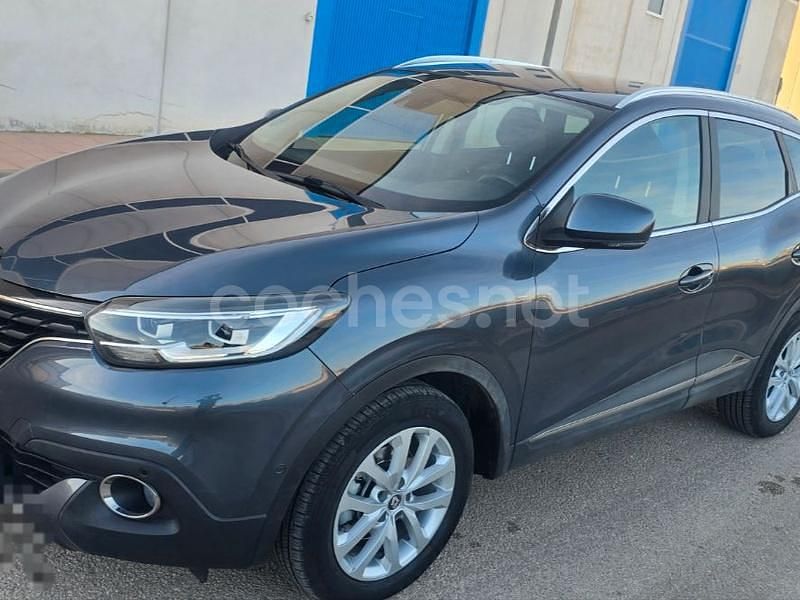 Usado Renault Kadjar Zen 130 CV (95 kW) 2016 Gris / plata SUV
