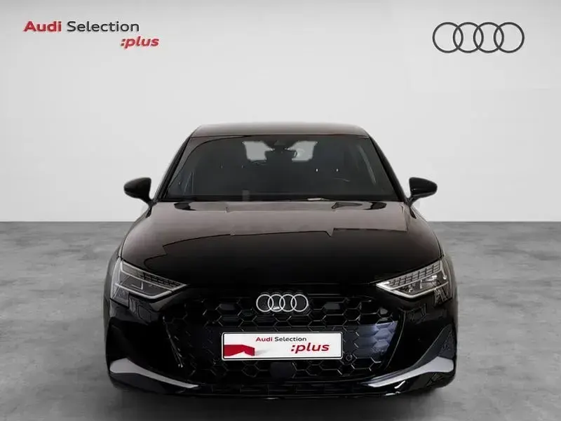 Usado Audi A3 Advanced Plus 116 CV (85 kW) 2025 Negro Berlina
