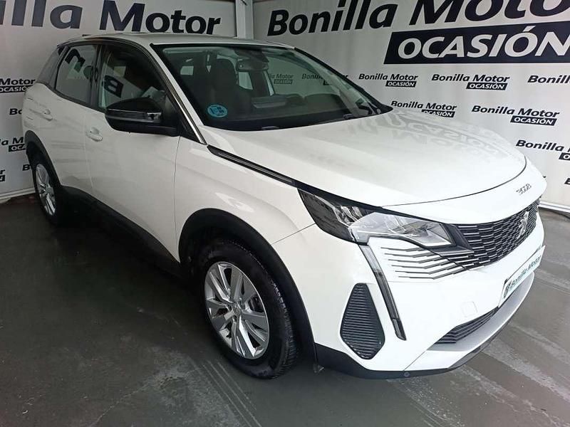 Usado Peugeot 3008 Active 131 CV (96 kW) 2022 Blanco SUV
