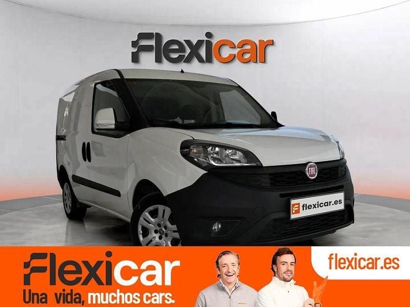 Blanco Usado 2020 Fiat Doblò Monovolumen | 11.490 € (Precio justo) - Imagen 1/4