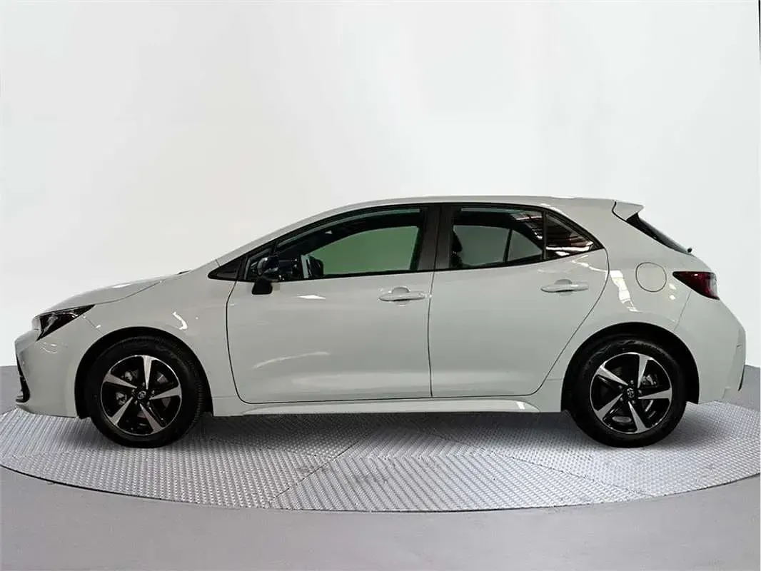 Usado Toyota Corolla Active 140 CV (102 kW) 2026 Utilitario
