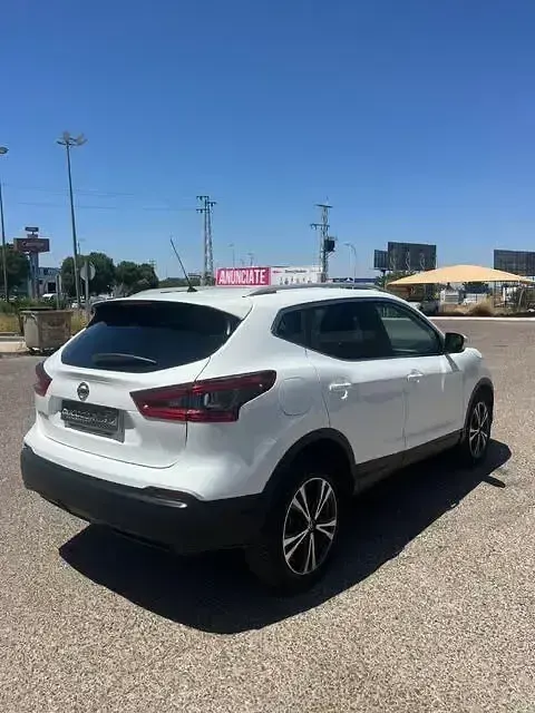 Usado Nissan Qashqai Acenta 150 CV (110 kW) 2020 Blanco SUV