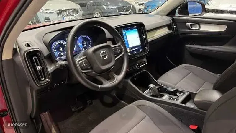 Usado Volvo XC40 R-Design 211 CV (155 kW) 2020 Rojo SUV