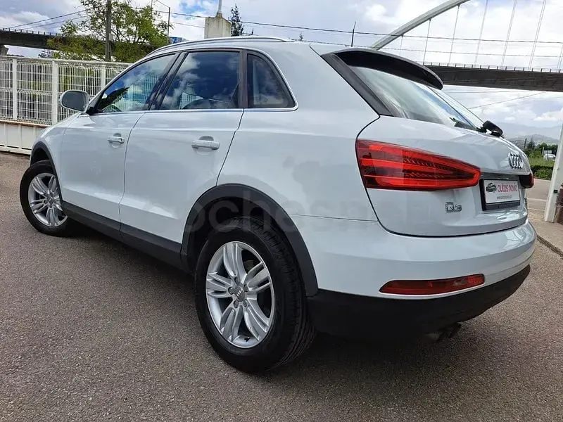 Usado Audi Q3 Ambiente 140 CV (102 kW) 2012 Blanco SUV