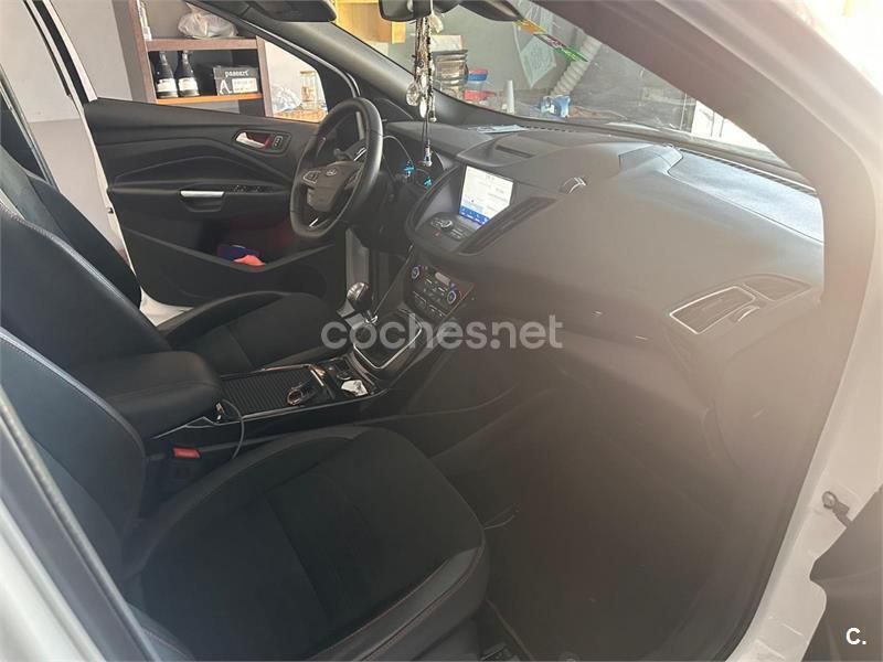 Blanco Usado 2019 Ford Kuga ST-Line SUV | 16.700 € (Buen precio) - Imagen 1/4