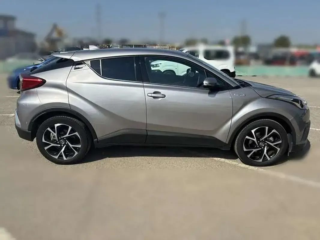 Usado Toyota C-HR+ Advance 98 CV (72 kW) 2019 Gris SUV