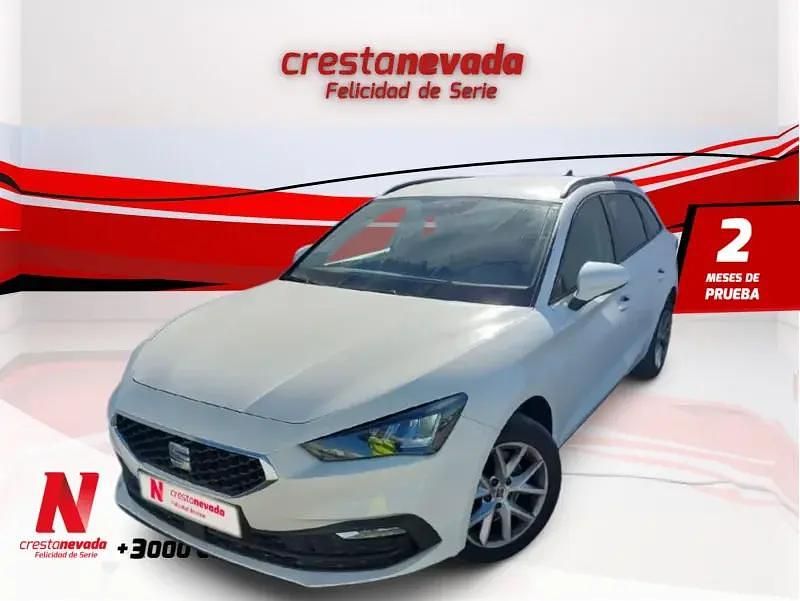 Usado Seat Leon Style 150 CV (110 kW) 2022 Blanco