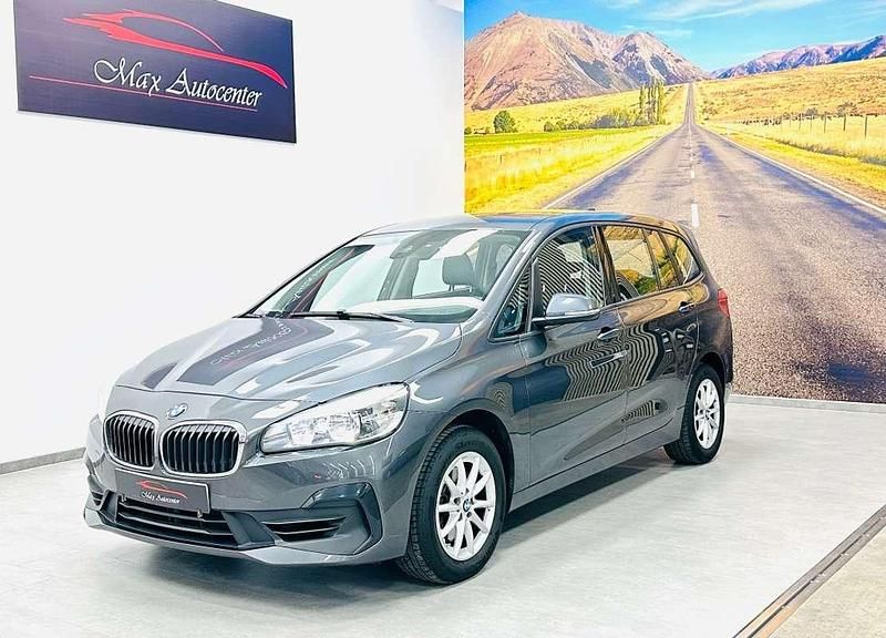 Usado BMW 218 Active Tourer Advantage 140 CV (102 kW) 2020 Gris Monovolumen