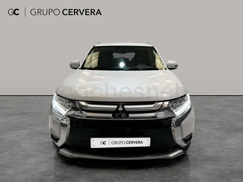 Usado Mitsubishi Outlander Motion 150 CV (110 kW) 2016 Blanco SUV