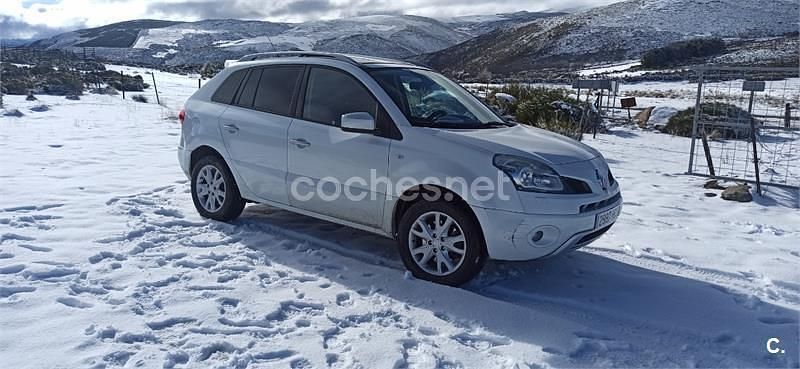 Usado Renault Koleos Dynamique 150 CV (110 kW) 2011 Blanco SUV