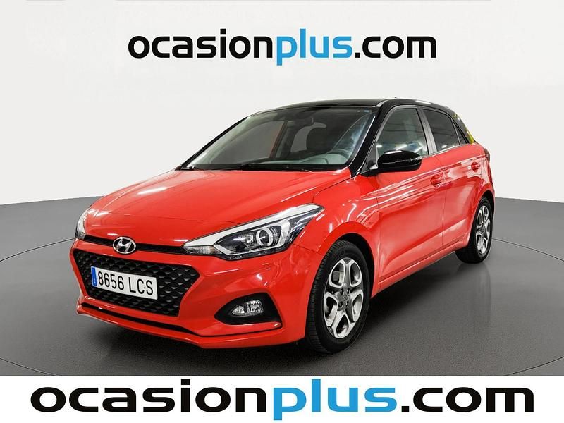 Usado Hyundai i20 100 CV (73 kW) 2019 Rojo Utilitario