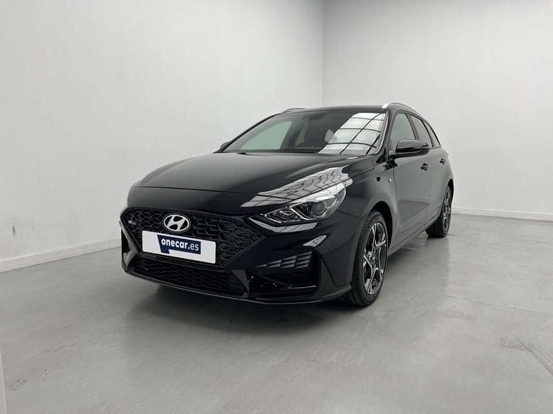 Nuevo Hyundai i30 N Line 120 CV (88 kW) 2025 Negro Familiar