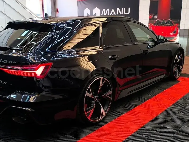 Usado Audi RS6 600 CV (441 kW) 2021 Negro Familiar
