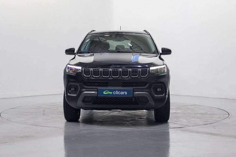 Usado Jeep Compass Trailhawk 179 CV (131 kW) 2024 Negro SUV