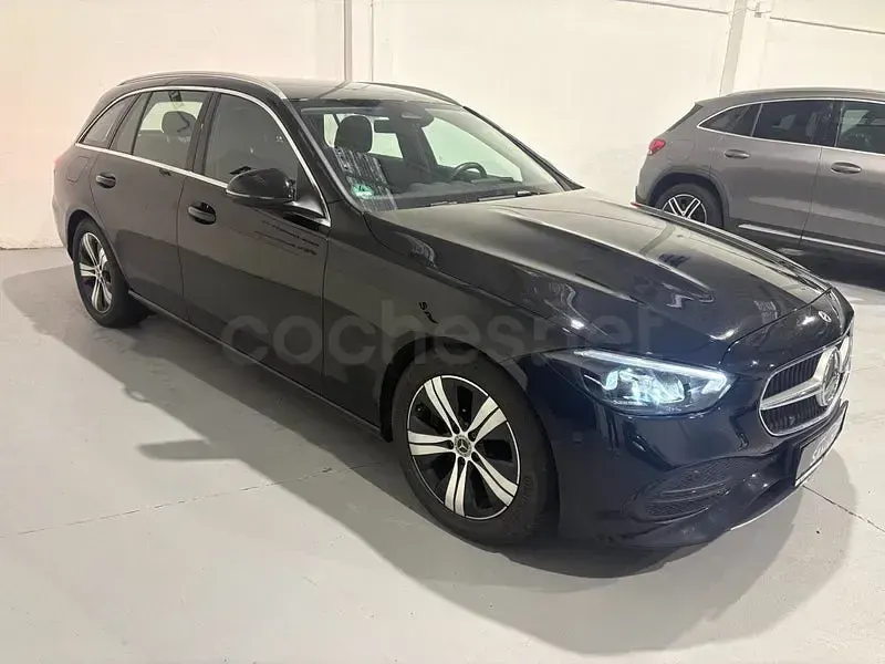 Usado Mercedes C200 163 CV (119 kW) 2022 Negro Familiar