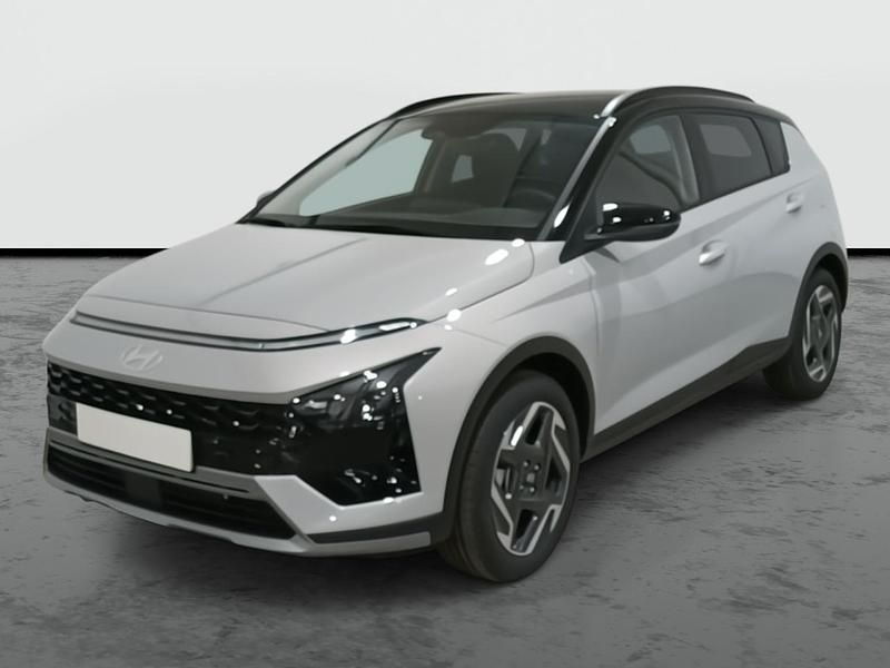 Gris lumen (techo negro) Usado 2025 Hyundai Bayon Blackline SUV | 19.490 € (Precio justo) - Imagen 1/4